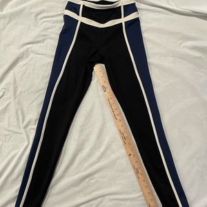 E. Leoty leggings, size S